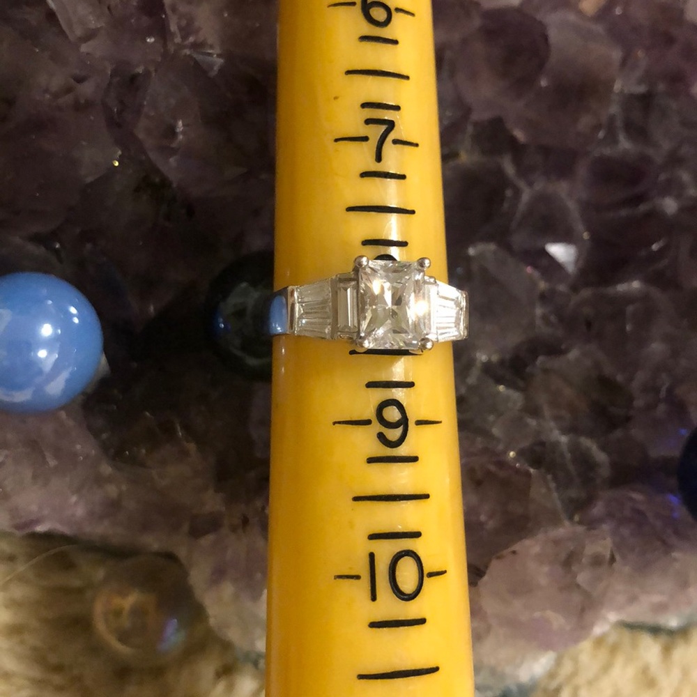 14k WG DMQ Ring w/Radiant Center and Baguettes 😎